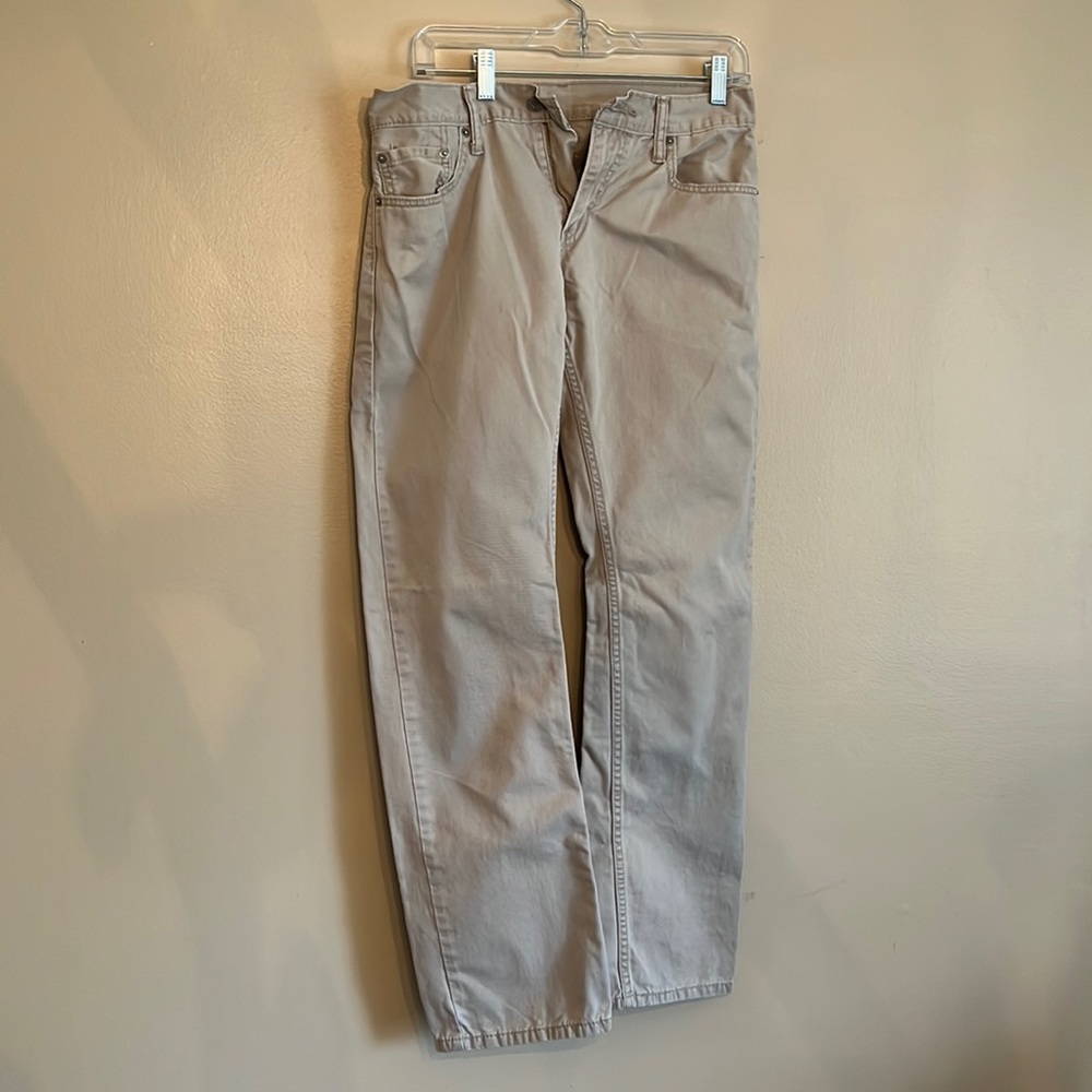 Cream / Tan Levi Jeans 30/32’s
